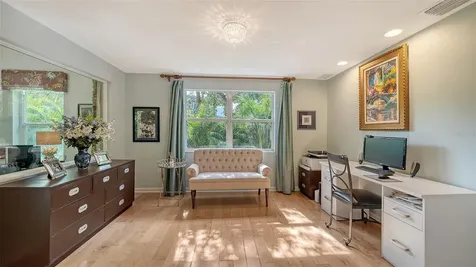 614 Tropical Circle Sarasota FL 34242