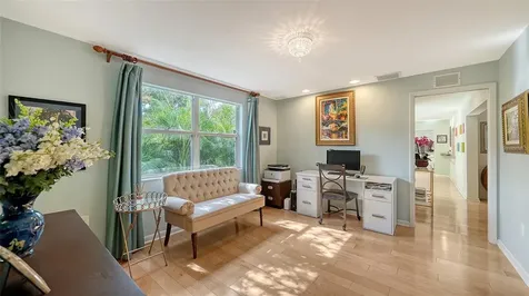 614 Tropical Circle Sarasota FL 34242