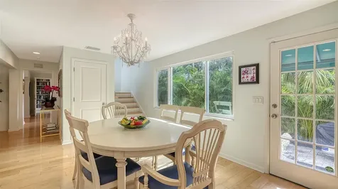 614 Tropical Circle Sarasota FL 34242