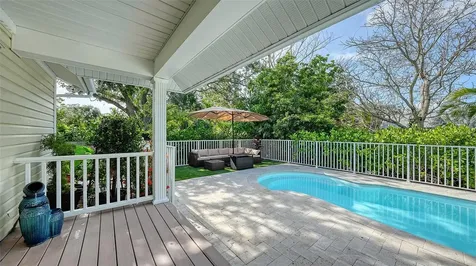 614 Tropical Circle Sarasota FL 34242