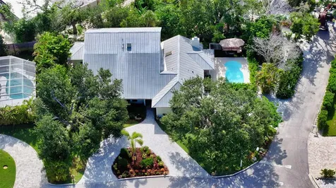 614 Tropical Circle Sarasota FL 34242