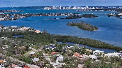 614 Tropical Circle Sarasota FL 34242