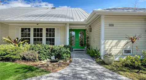 614 Tropical Circle Sarasota FL 34242