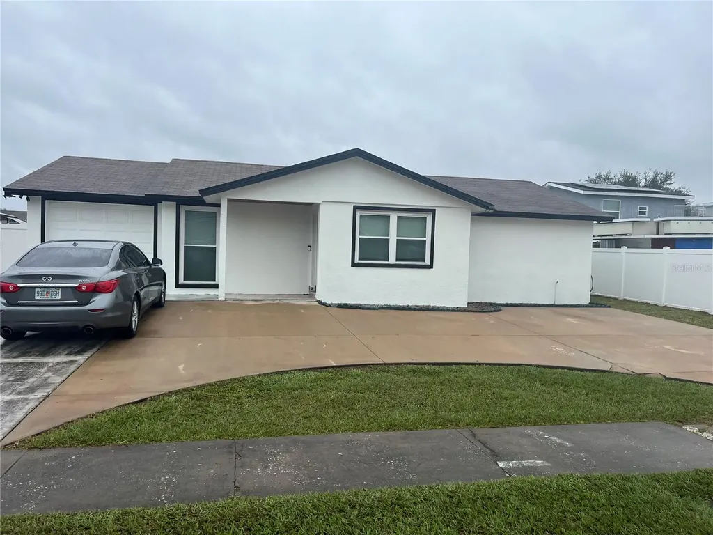 8203 Pinehurst Circle Tampa FL 33615