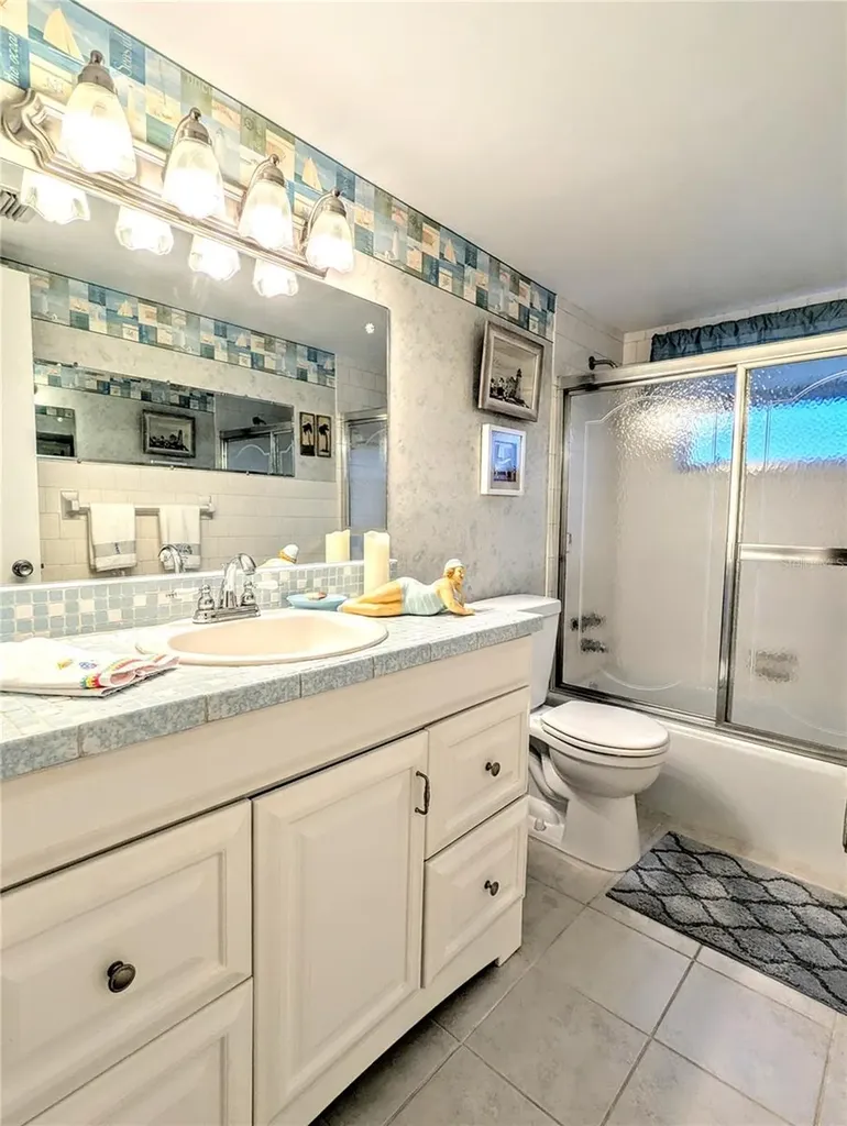 2057 Sunset Drive Bradenton FL 34207