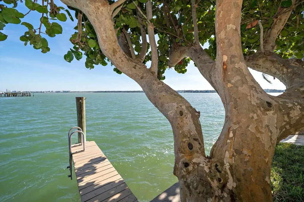 447 22nd Street Belleair Beach FL 33786