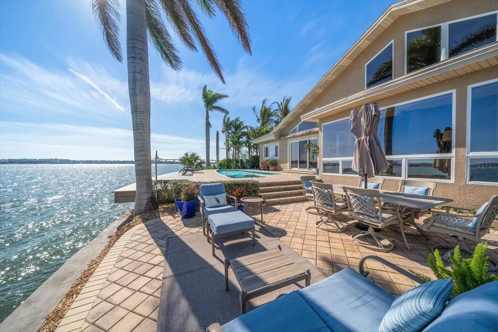 447 22nd Street Belleair Beach FL 33786