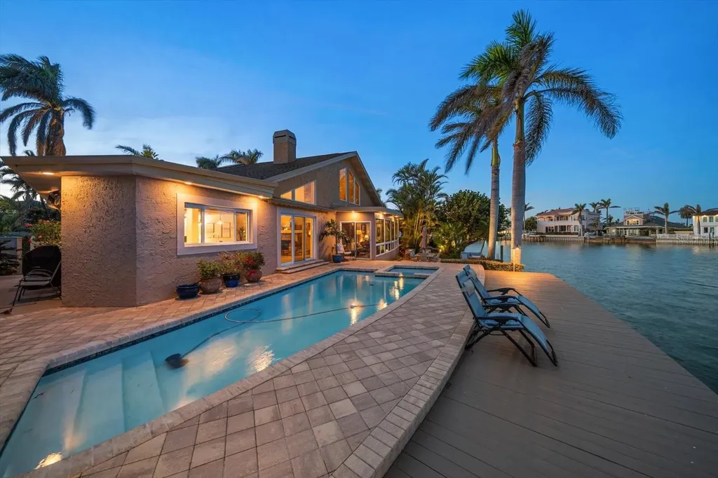 447 22nd Street Belleair Beach FL 33786