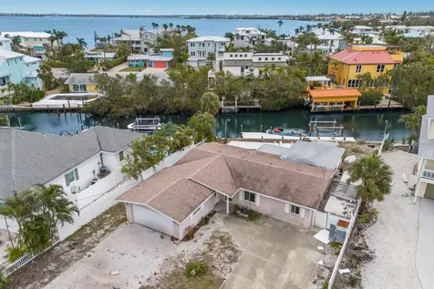 507 59th Street Holmes Beach FL 34217