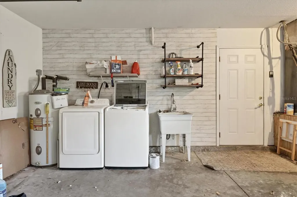 2219 12th Avenue W Bradenton FL 34205