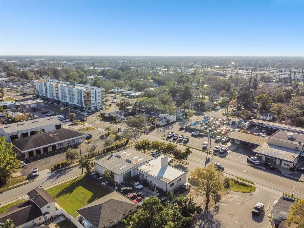 2011 9th Street W Bradenton FL 34205