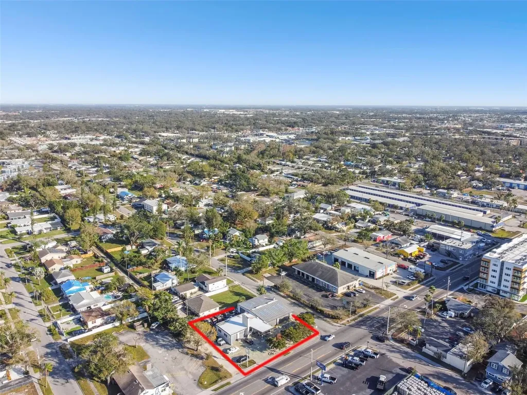 2011 9th Street W Bradenton FL 34205