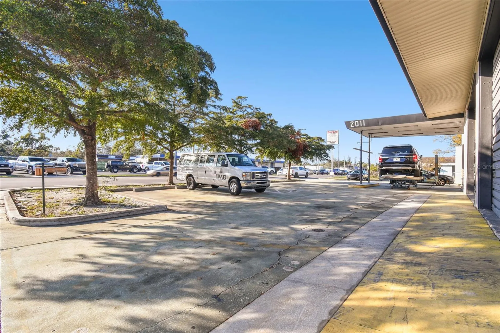 2011 9th Street W Bradenton FL 34205