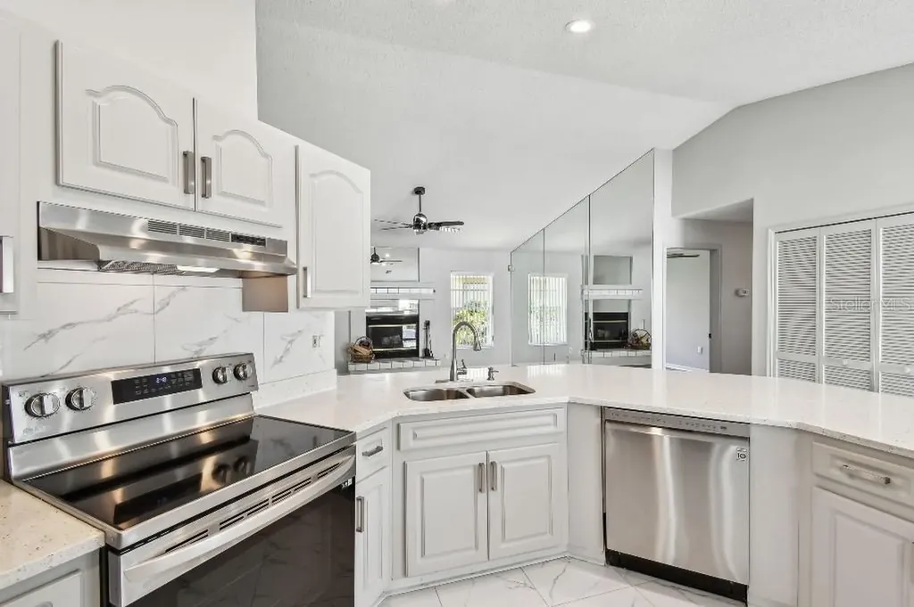 915 Brittany Park Boulevard Tarpon Springs FL 34689