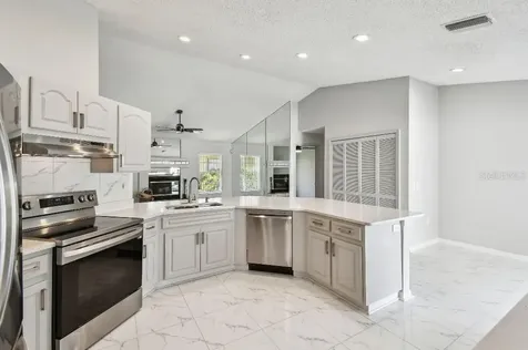 915 Brittany Park Boulevard Tarpon Springs FL 34689