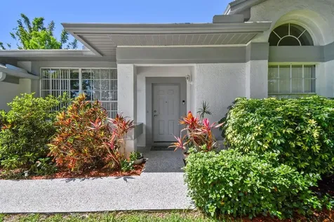 915 Brittany Park Boulevard Tarpon Springs FL 34689