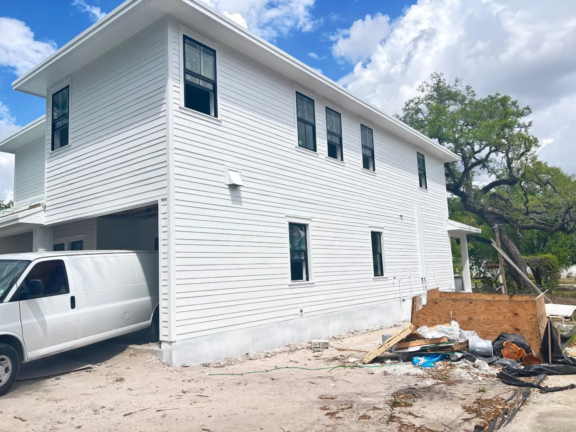 2402 N Glenwood Drive Tampa FL 33602