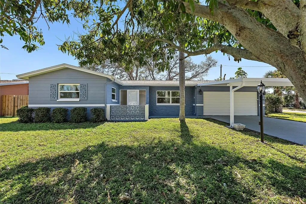 9862 48th Avenue N St Petersburg FL 33708
