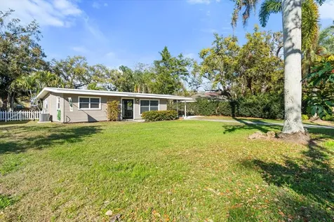 2918 8th Avenue W Bradenton FL 34205