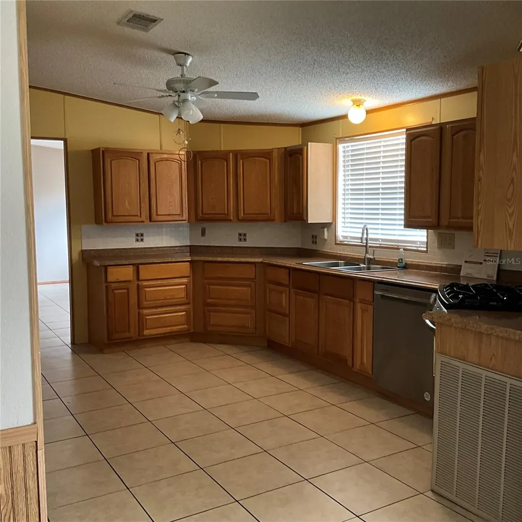 116 Traders Cove Boulevard Debary FL 32713