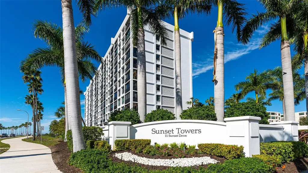 11 Sunset Drive Sarasota FL 34236