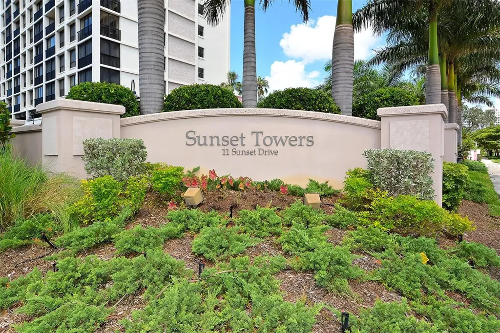 11 Sunset Drive Sarasota FL 34236