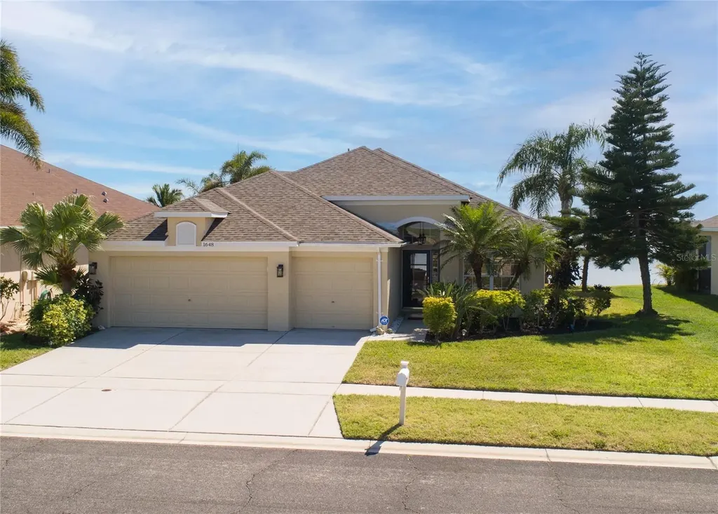 1648 Mira Lago Circle Ruskin FL 33570