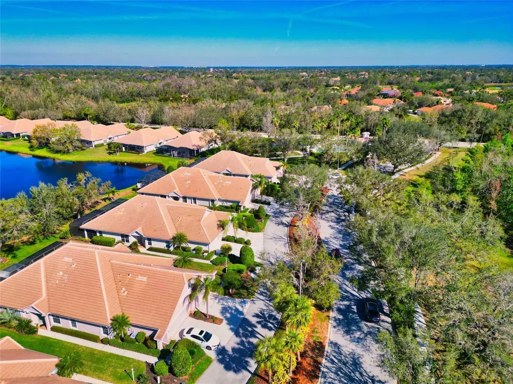 8310 Tartan Fields Circle Lakewood Ranch FL 34202