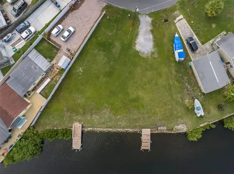 8943 & 8945 Rocky Creek Drive Tampa FL 33615