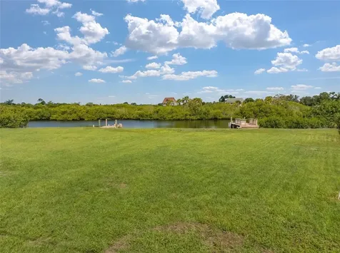 8943 & 8945 Rocky Creek Drive Tampa FL 33615