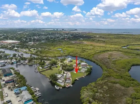 8943 & 8945 Rocky Creek Drive Tampa FL 33615