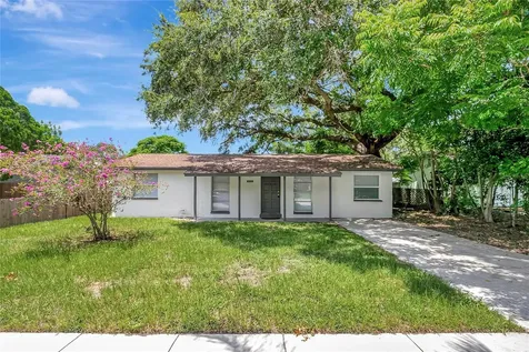 1032 Jadewood Avenue Clearwater FL 33759