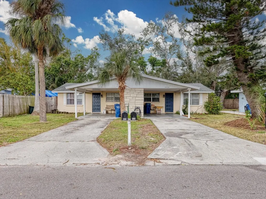 4426-4428 87th Street Court W Bradenton FL 34210