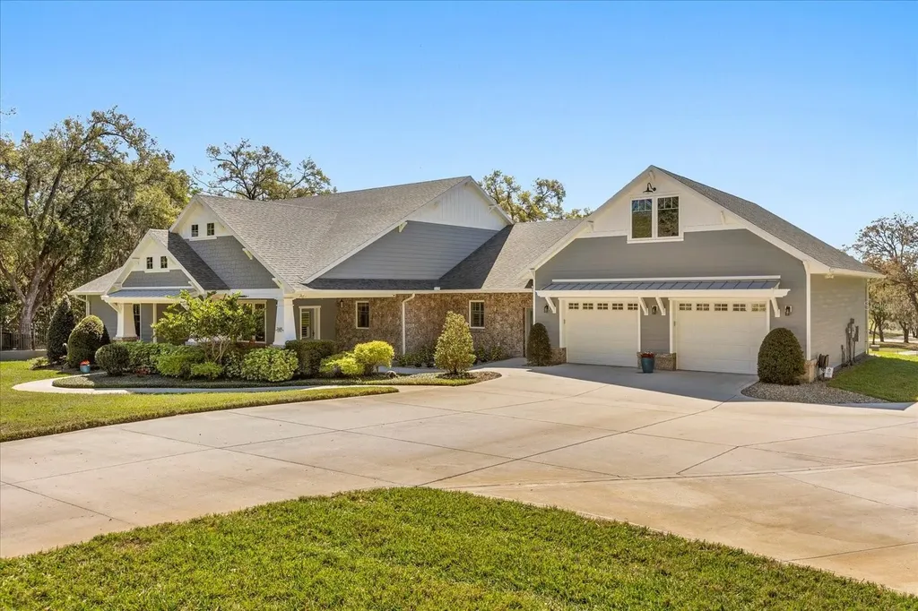 2600 Robie Avenue Mount Dora FL 32757