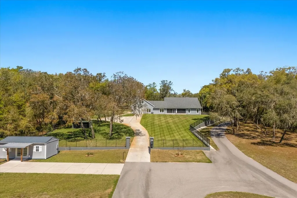 2600 Robie Avenue Mount Dora FL 32757