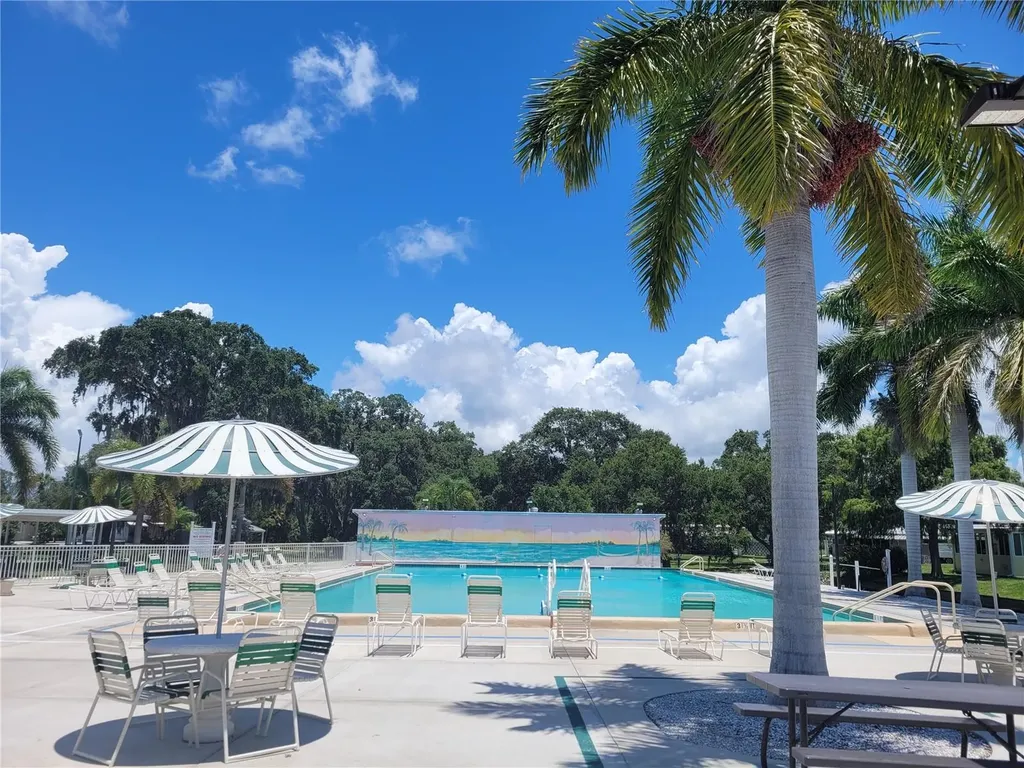 3335 Spanish Oak Terrace Sarasota FL 34237