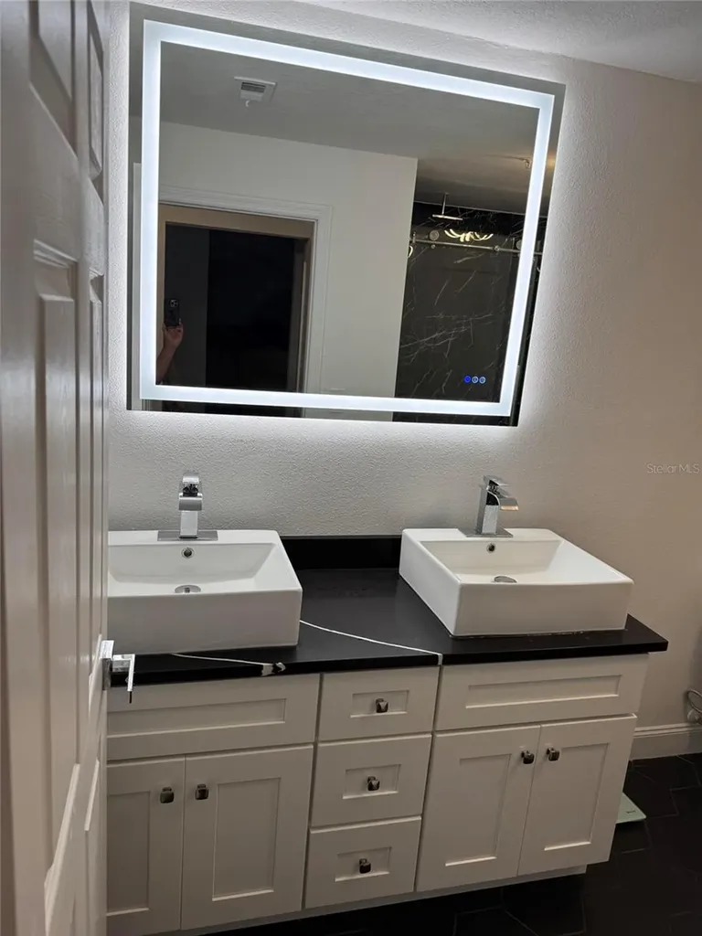 501 Knights Run Avenue Tampa FL 33602