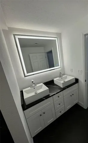 501 Knights Run Avenue Tampa FL 33602