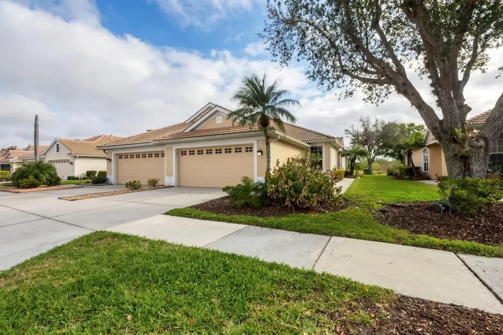4301 Whispering Oaks Drive North Port FL 34287