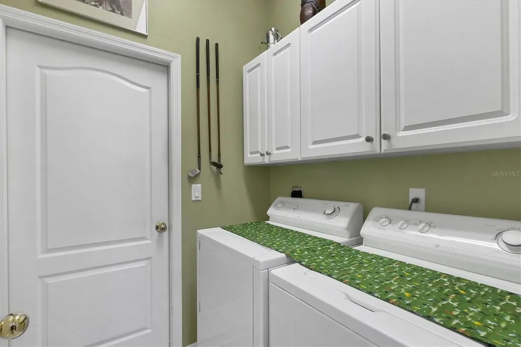 4301 Whispering Oaks Drive North Port FL 34287