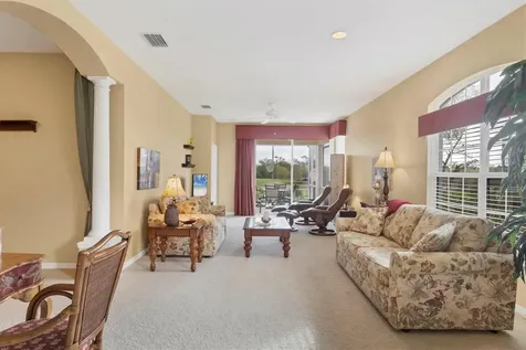 4301 Whispering Oaks Drive North Port FL 34287