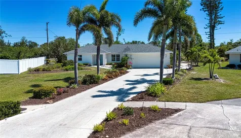 2466 Breakwater Circle Sarasota FL 34231