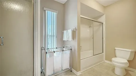 462 Island Circle Sarasota FL 34242