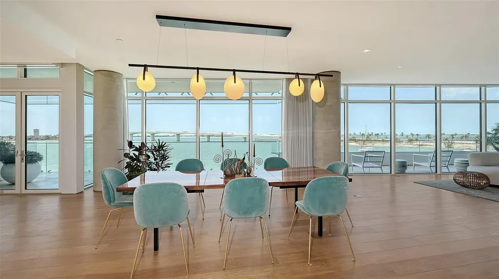 280 Golden Gate Point Sarasota FL 34236