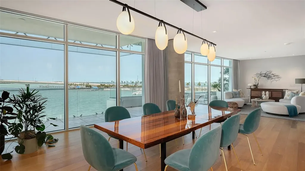 280 Golden Gate Point Sarasota FL 34236