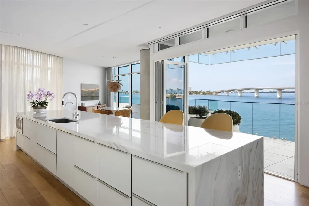 280 Golden Gate Point Sarasota FL 34236