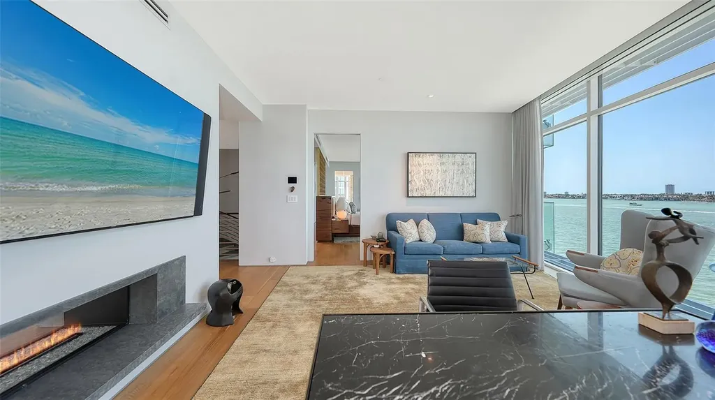 280 Golden Gate Point Sarasota FL 34236