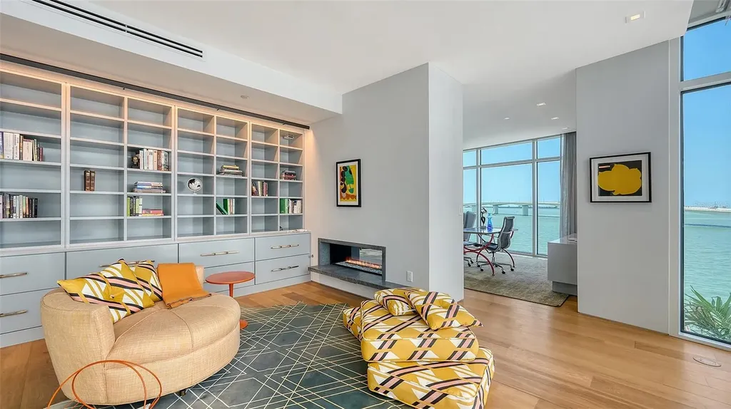 280 Golden Gate Point Sarasota FL 34236