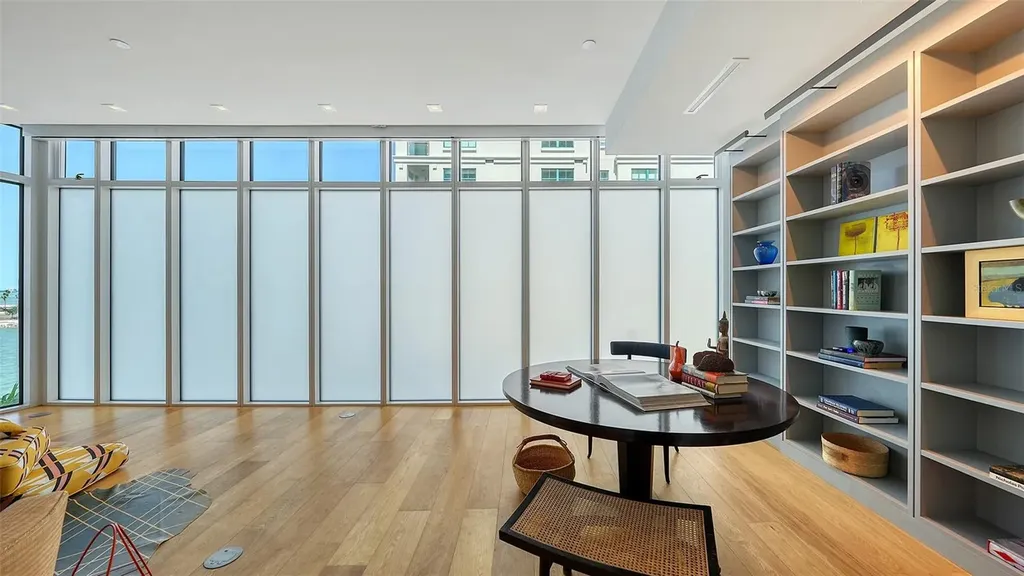 280 Golden Gate Point Sarasota FL 34236