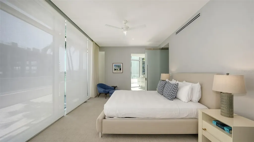 280 Golden Gate Point Sarasota FL 34236